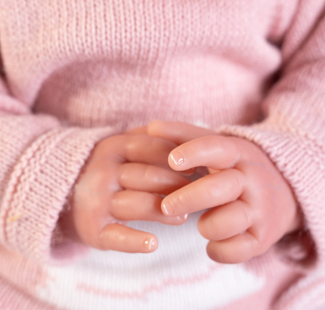 Antonio Juan Luca Lifelike Reborn Doll, 42cm, close-up showing hands and fingers detail