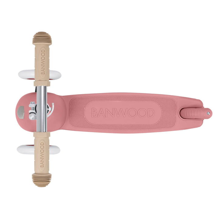 Exploded isometric view showing detachable handlebar assembly and scooter base