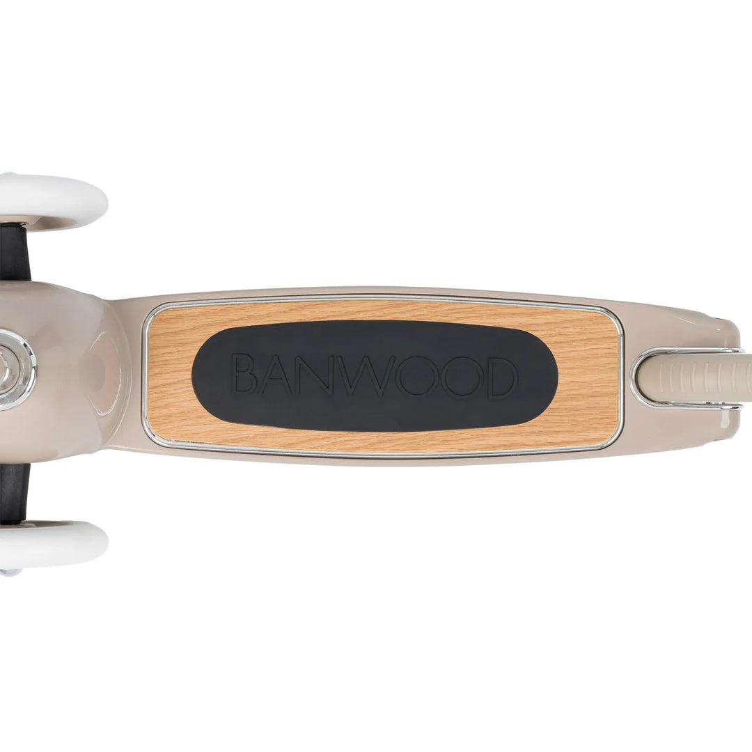 Banwood Vintage 3-Wheel Scooter in Beige