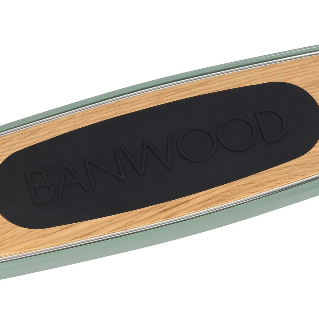 Oak deck detail showing embossed Banwood branding and natural wood grain