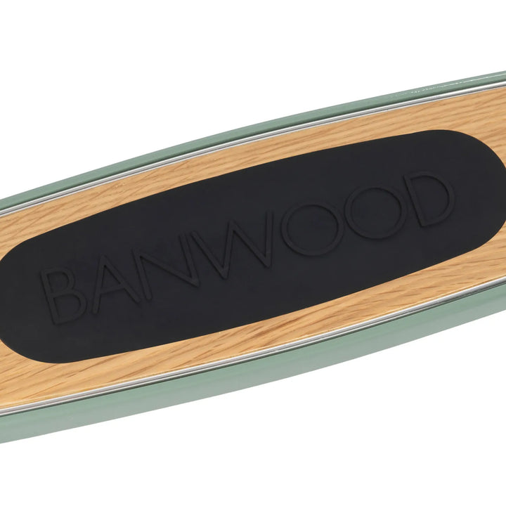 Oak deck detail showing embossed Banwood branding and natural wood grain