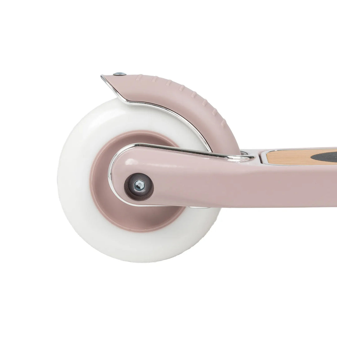 Banwood Maxi Scooter deck overhead view with oak detailing
