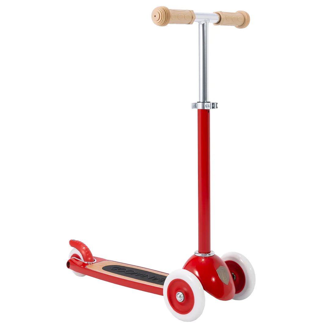 Red Banwood scooter front view without basket, wooden T-bar grips