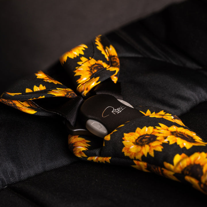 Roma Capsule³ Sunflower five point harness one-touch button detail