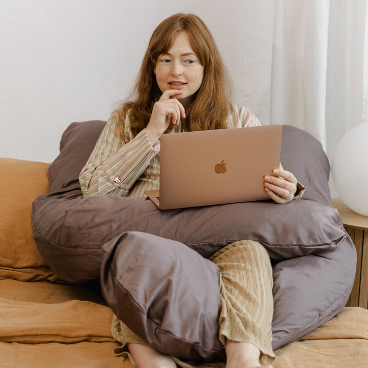 MINICAMP U-shaped comfort pillow in cacao, sateen cotton cover, full pillow view