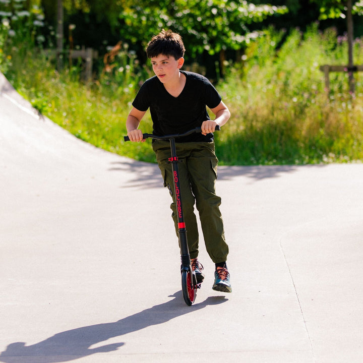 BOLDCUBE Big 2 Wheel Scooter Burgundy Mini Bee Big Wheeler