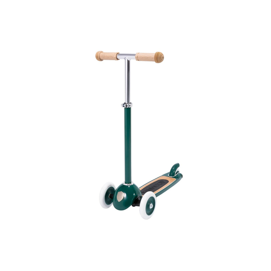 Banwood scooter underside view showing three-wheel base and shield logo