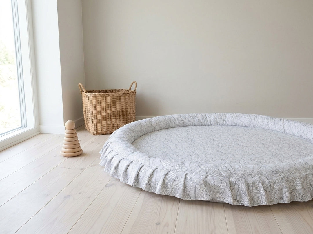 Monio for Kids Leaf Cotton Padded Nest Playmat, lifestyle image